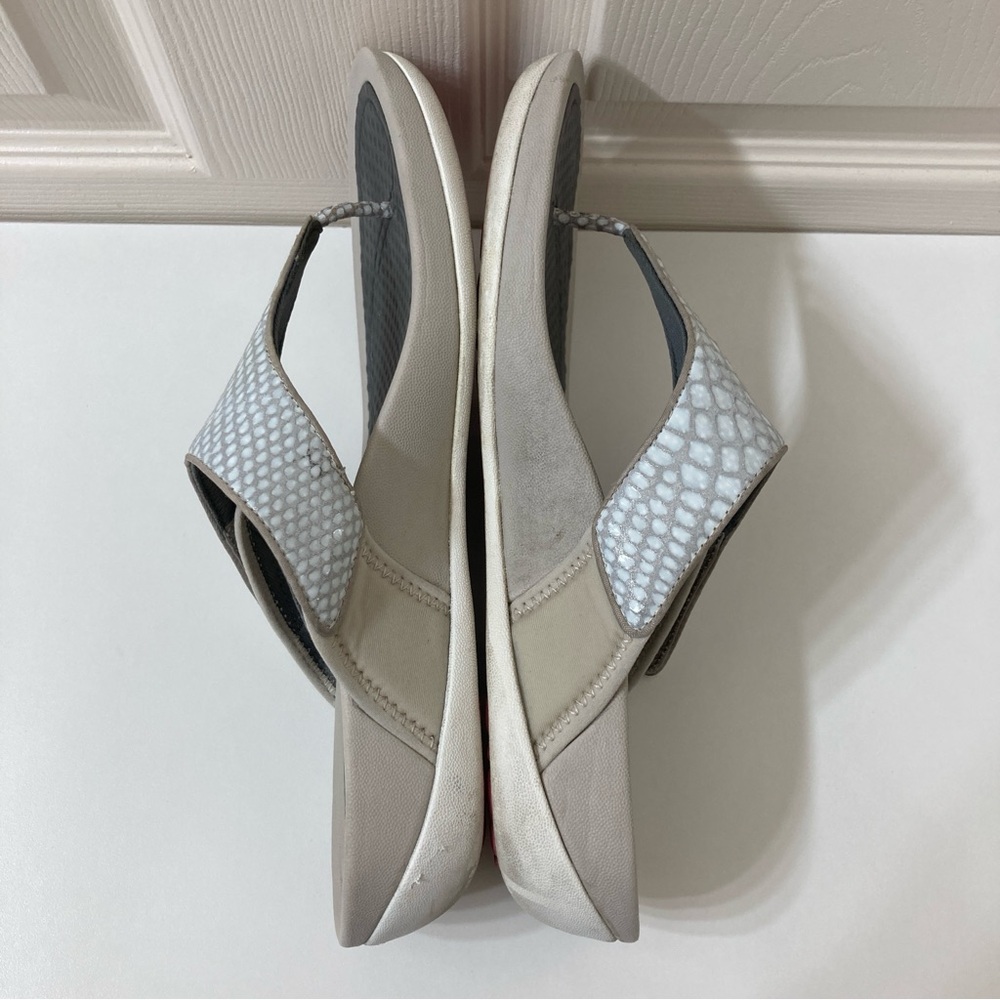 Dansko Women’s Katy 2 Gray Leather Hooded Sandal Flip Flop 11.5 Size 42 Vacation - Picture 6 of 11